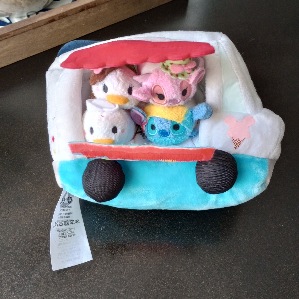 Disney Ice Cream Truck Tsum Tsum Set